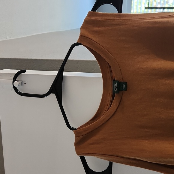 Tank - Picture 2 of 3